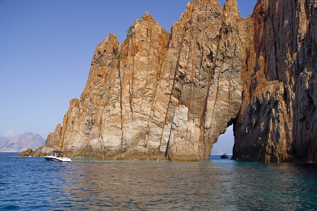 Les plus belles excursions en mer à faire en Corse